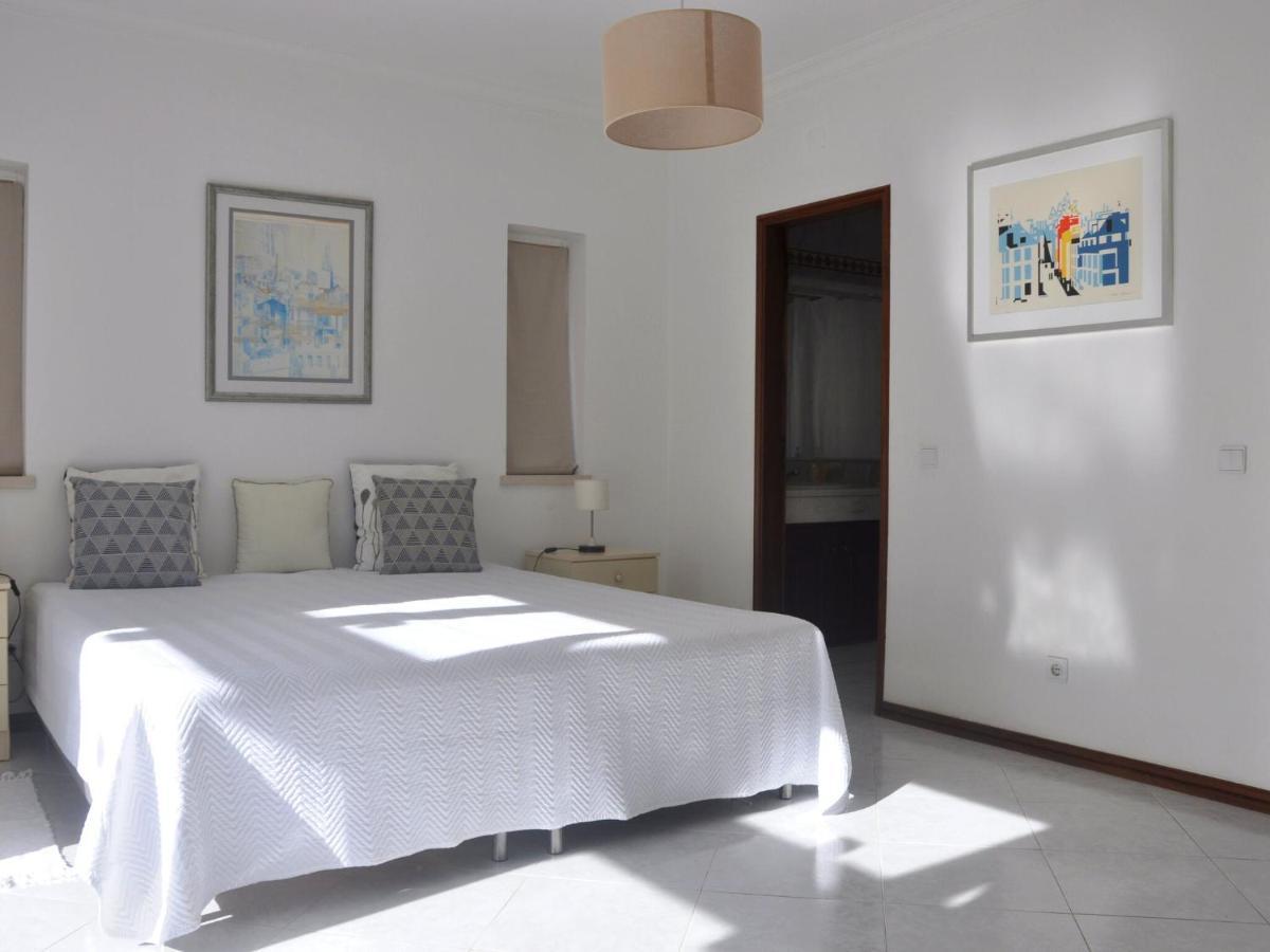Comfortable Holiday Home In Vilamoura With Pool Bagian luar foto